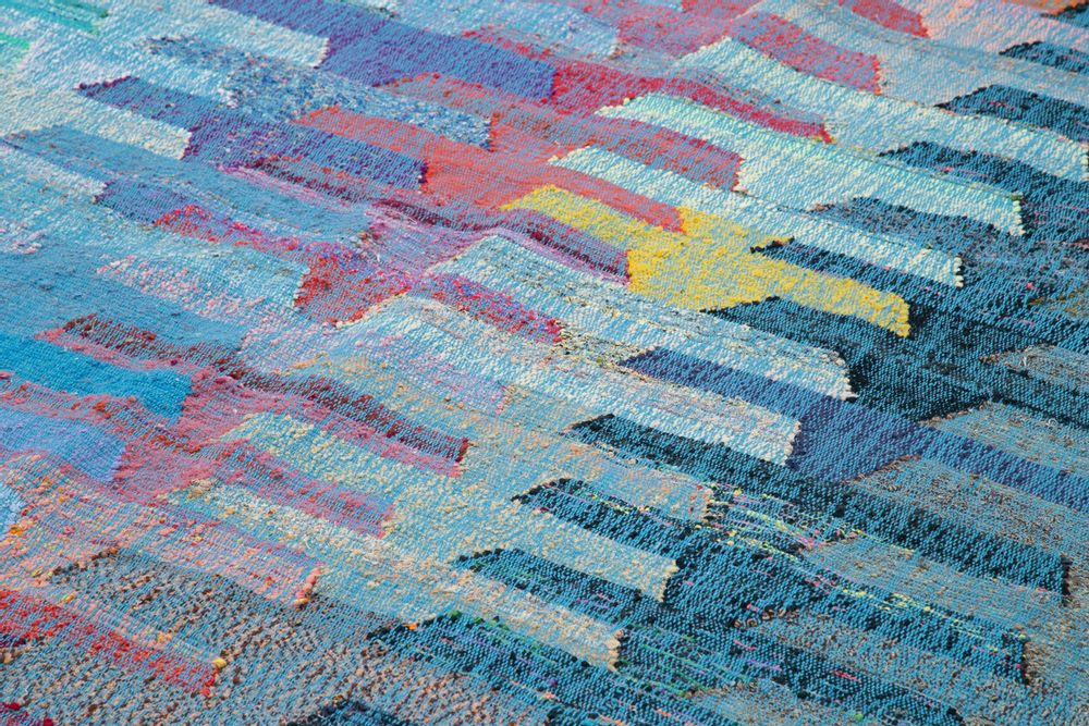 Tapis contemporains - One of a kind Unraveled Chaput Kilim - AGACAN CARPETS