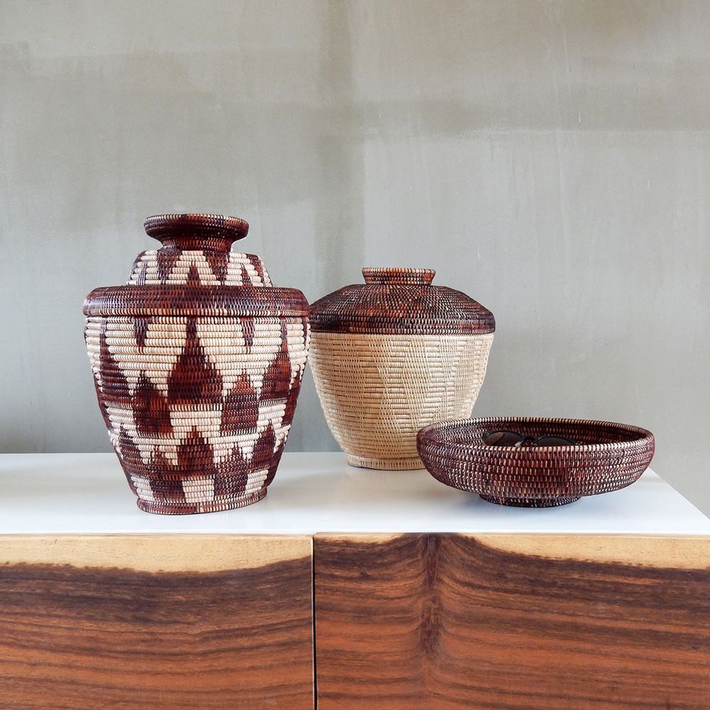 Decorative objects - Furniture, decorative items and other home decor accessories - CBI