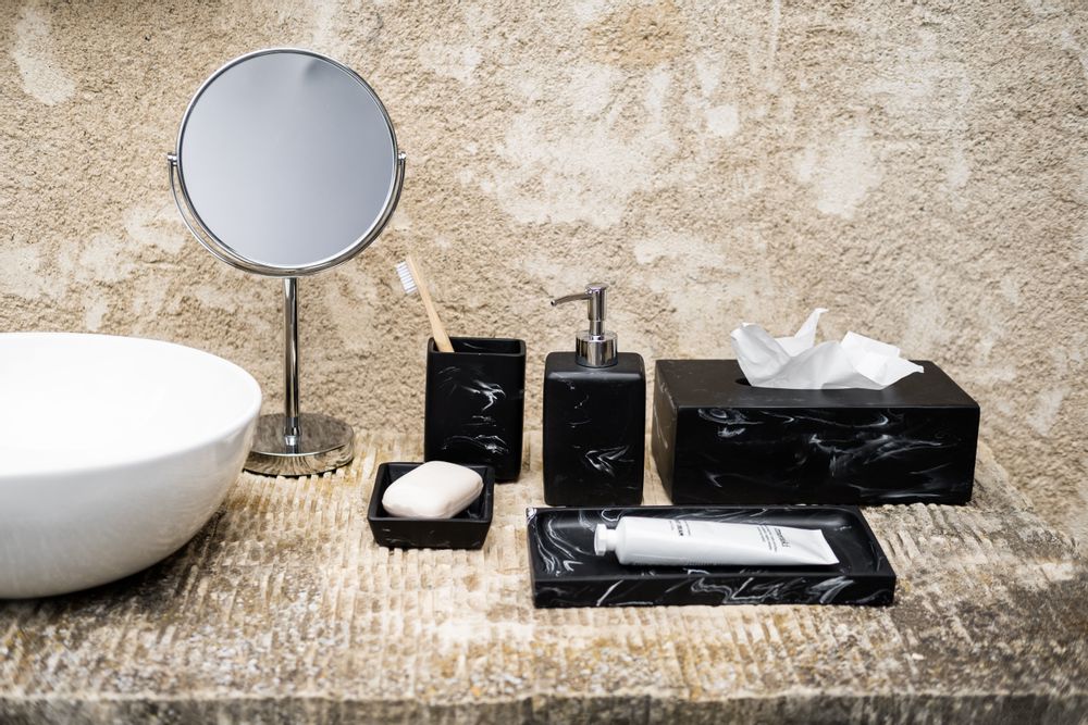 Installation accessories - Polyresin. Black marble effect  Toothbrush holder 8x6x10 cm BA71083 - ANDREA HOUSE
