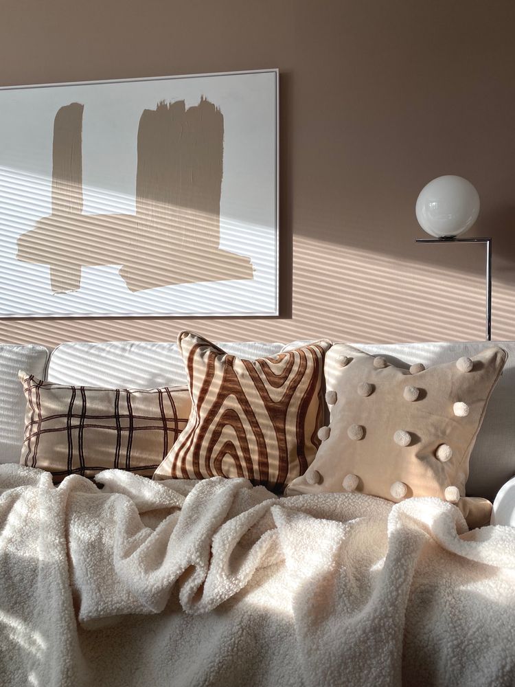 Fabric cushions - Velvet Cushions - Mita - CHHATWAL & JONSSON