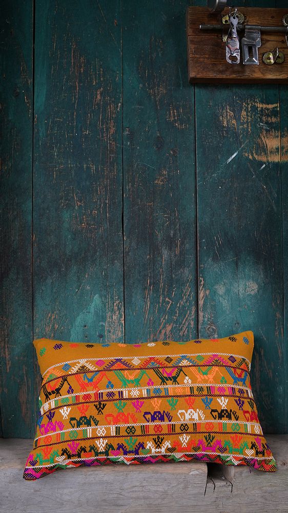 Fabric cushions - Cushion SERRA - BHUTAN TEXTILES