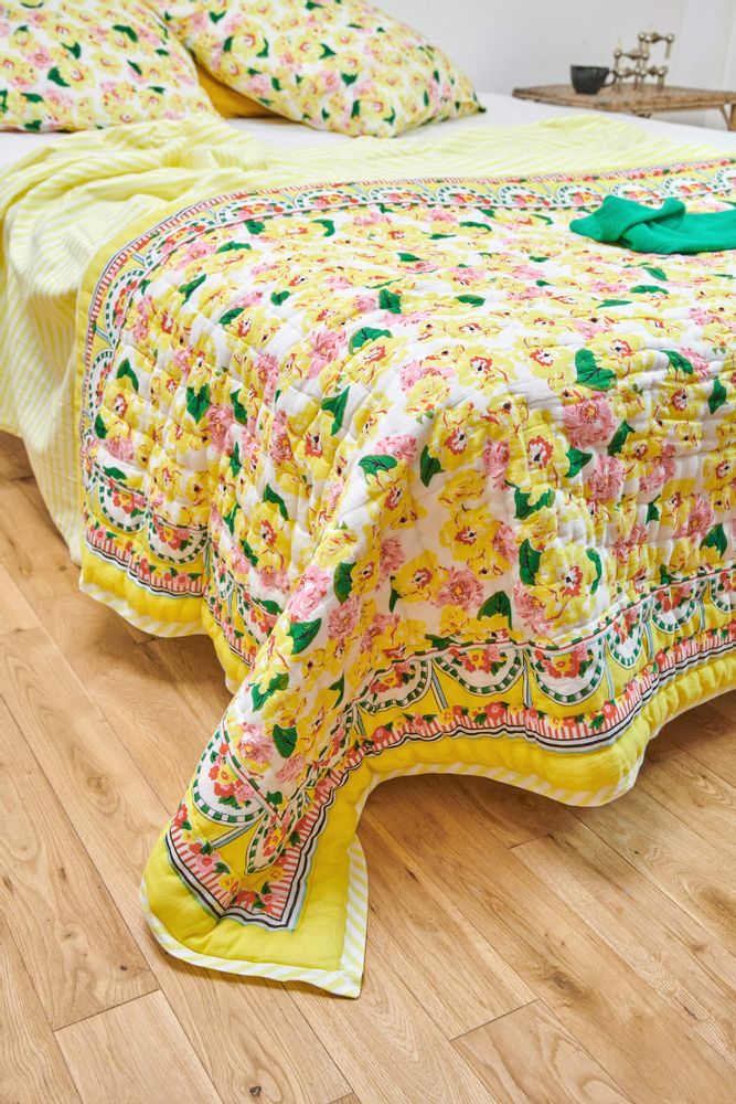 Throw blankets - Reversible quilted bedspread with edging - LUCAS DU TERTRE