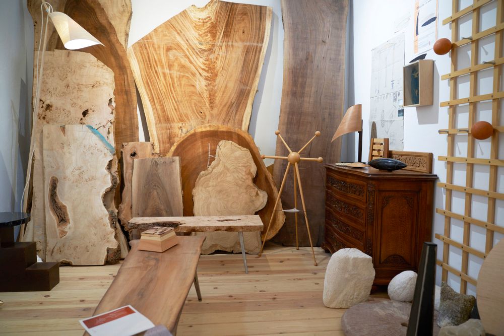 Coffee tables - Primitive style solid olive wood table. - VAN DEN HEEDE-FURNITURE-ART-DESIGN