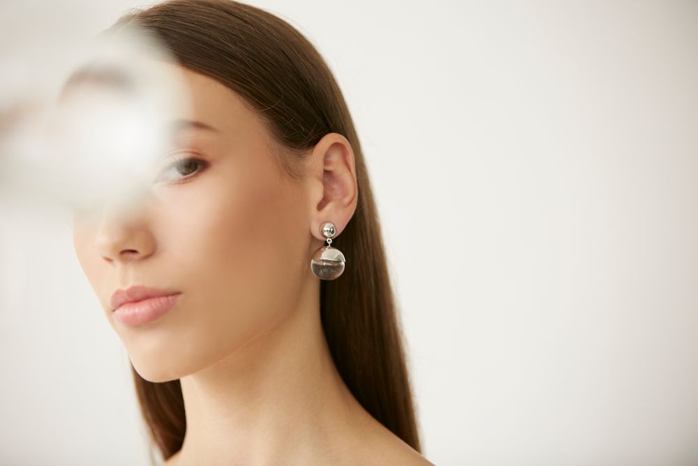 Cadeaux - Boucle d'oreille courte demi-orbe en or - LAJEWEL
