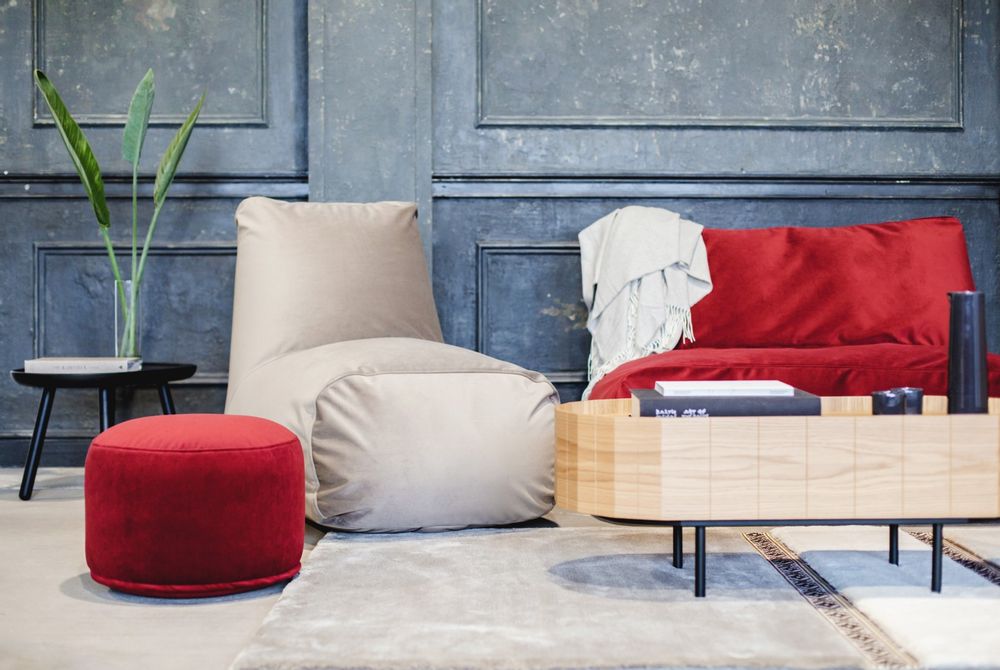 Lounge chairs for hospitalities & contracts - Bean bag Tube Barcelona - PUSKU PUSKU