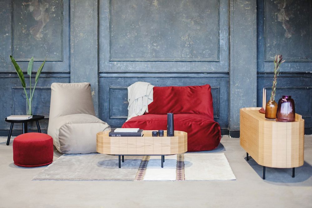 Lounge chairs for hospitalities & contracts - Bean bag Tube Barcelona - PUSKU PUSKU