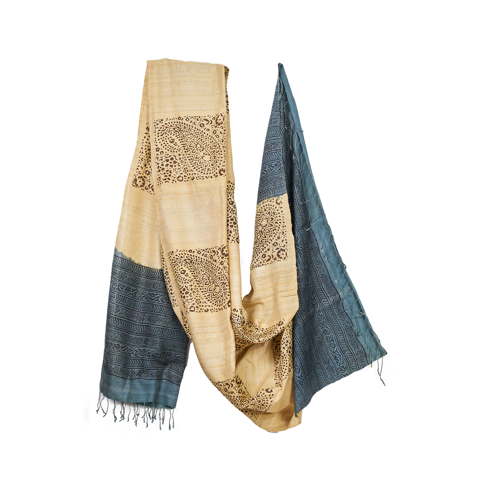 Foulards et écharpes - Écharpes longues en saphir - ARANYA