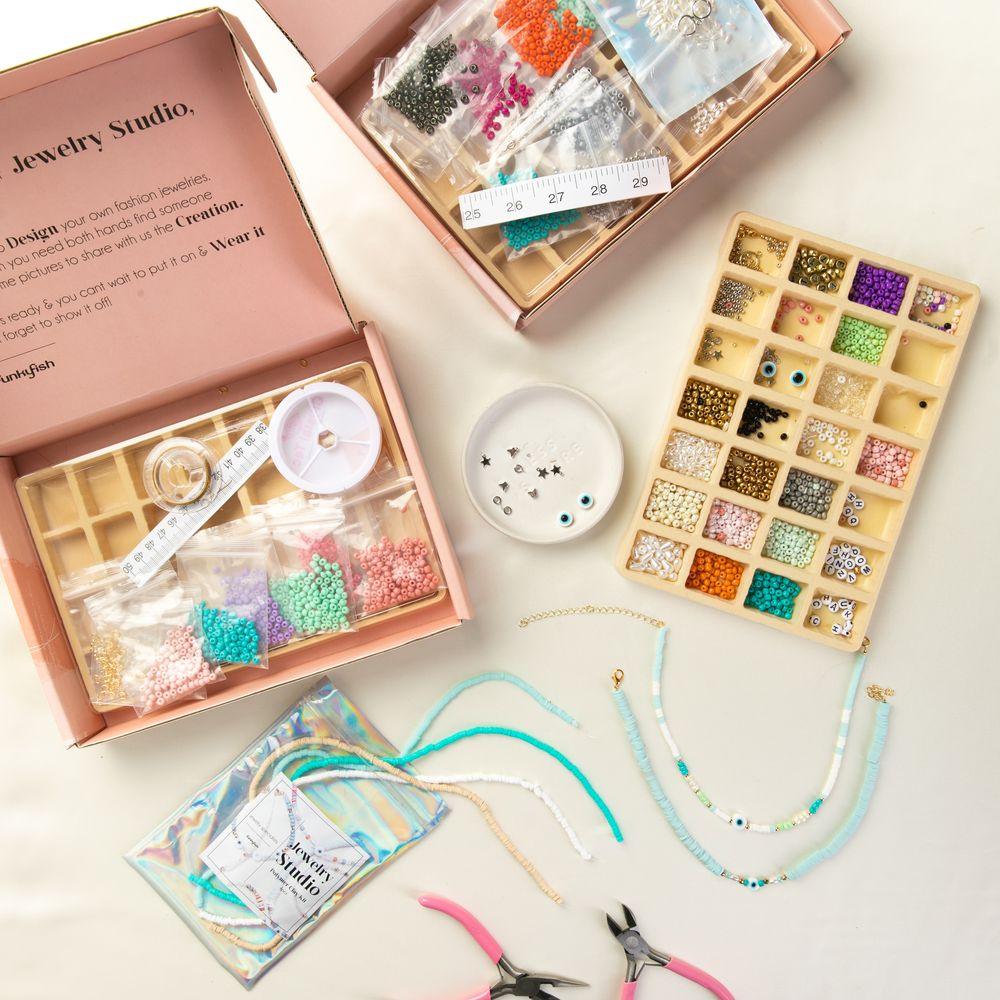 Gifts - DIY JEWELLERY MAKING KIT - CATWALK