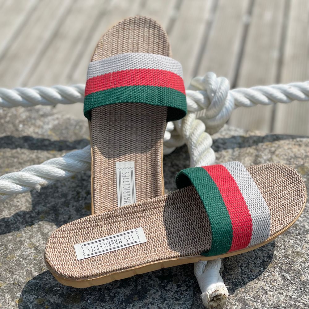 Homewear bien-être - Les Mauricettes de Roland, claquettes homme rayées - LES MAURICETTES