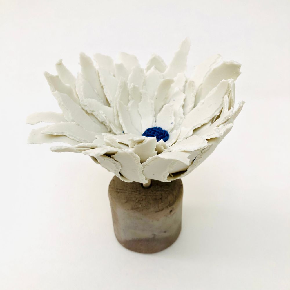 Ceramic - Flower Paper White and Blue Porcelain - GUENAELLE GRASSI