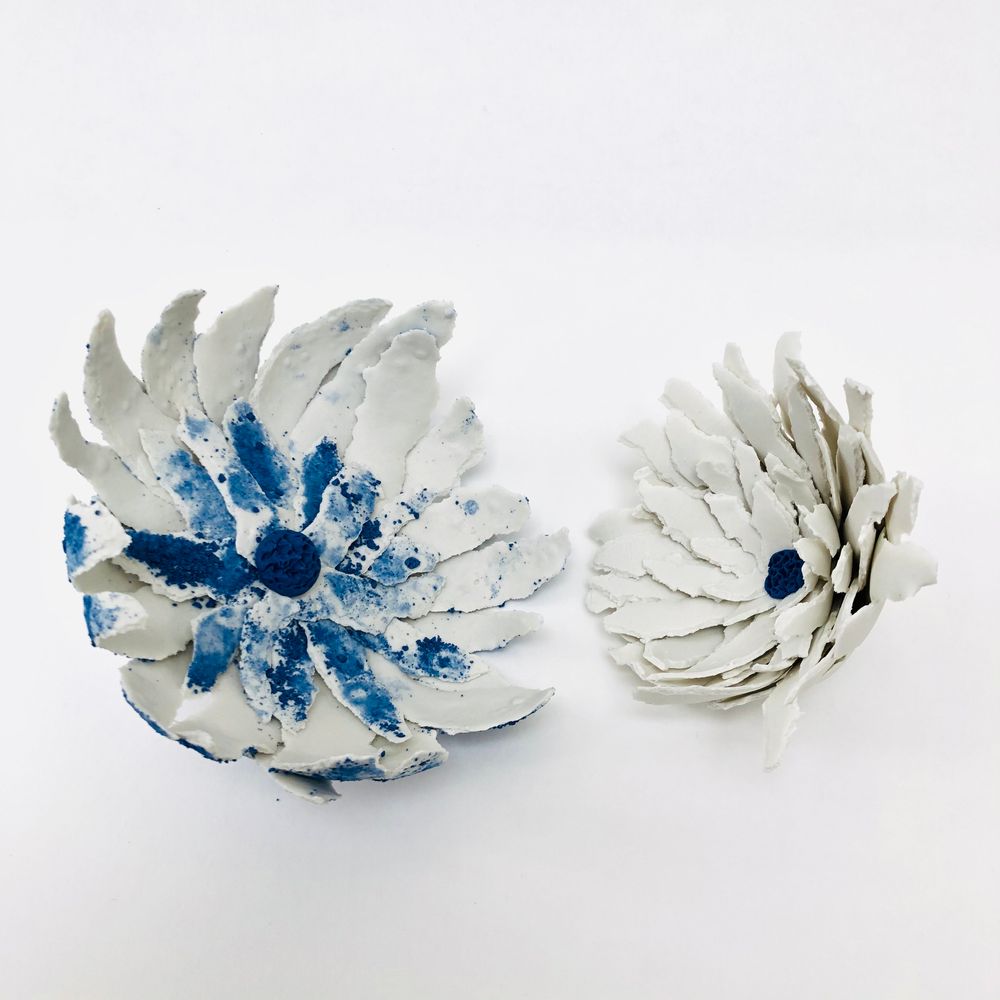 Ceramic - Flower Paper White and Blue Porcelain - GUENAELLE GRASSI