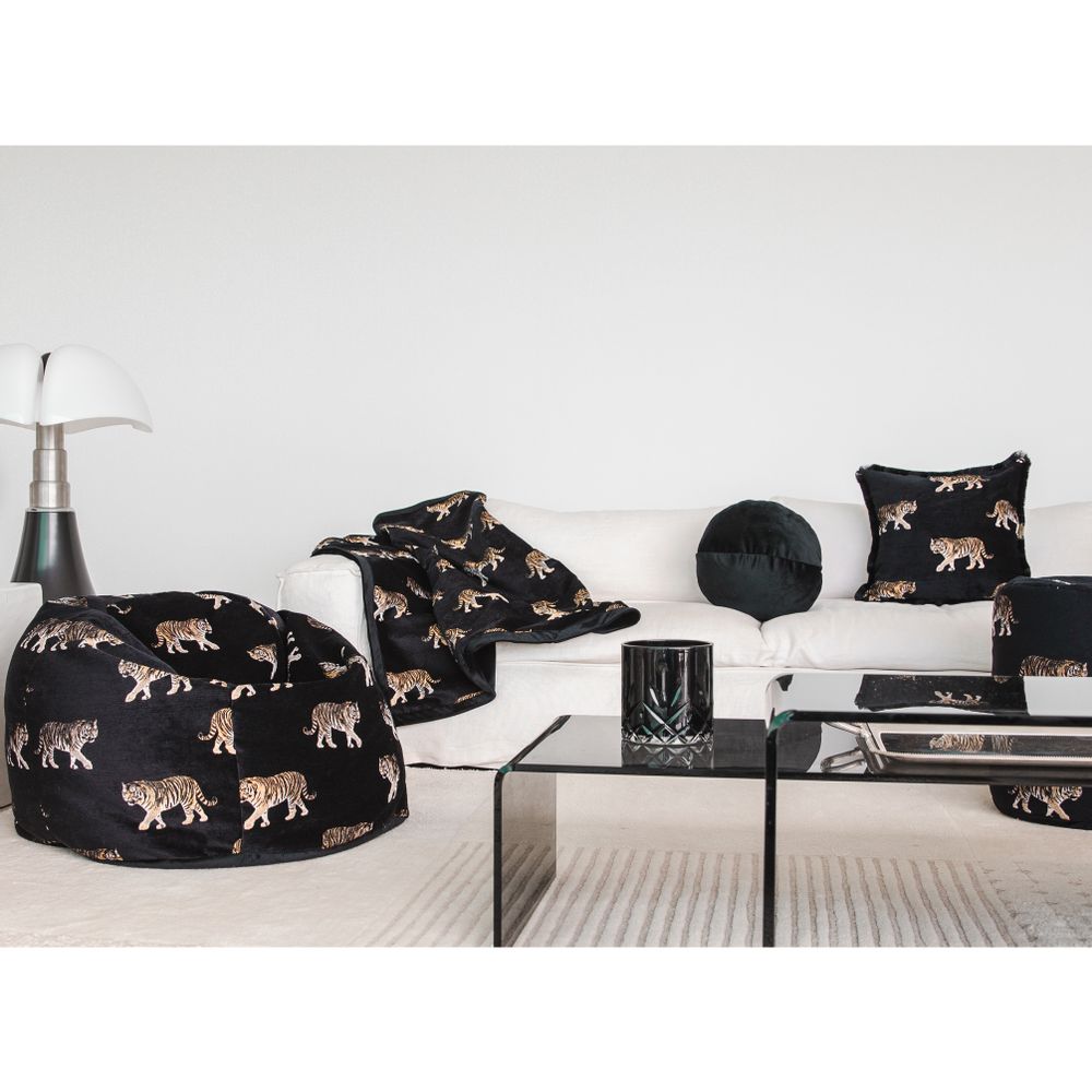 Homewear - Embroidery velvet pouf - MX HOME