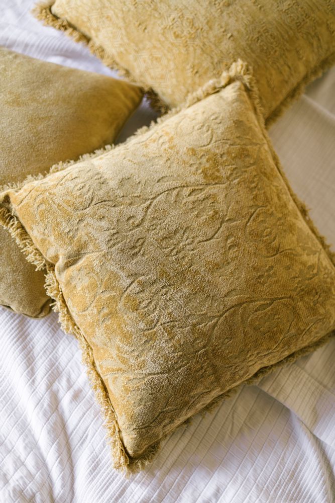 Coussins textile - Coussin en coton moutarde AX70197 - ANDREA HOUSE