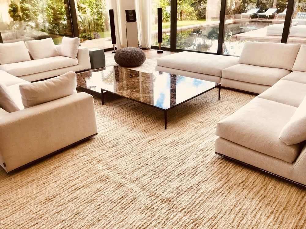 Objets de décoration - Pouf en laine tressée. - CHIC-INTEMPOREL