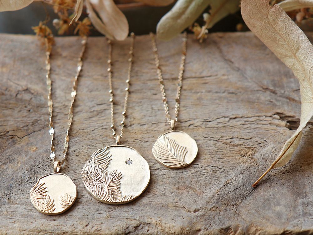 Jewelry - trio of medals - YLUME