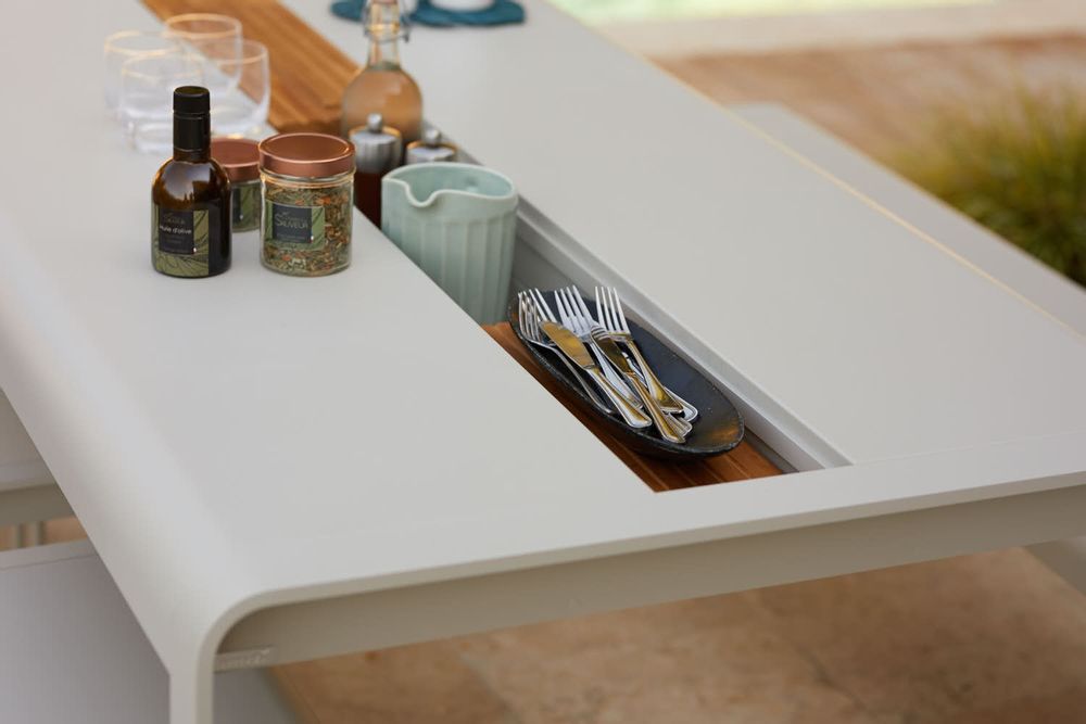 Tables Salle à Manger - BELLEVIE | Table avec rangement - FERMOB