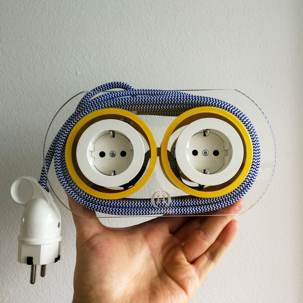 Design objects - Extension Cord for 4 Plugs - Navy & White (& Yellow) - OH INTERIOR DESIGN