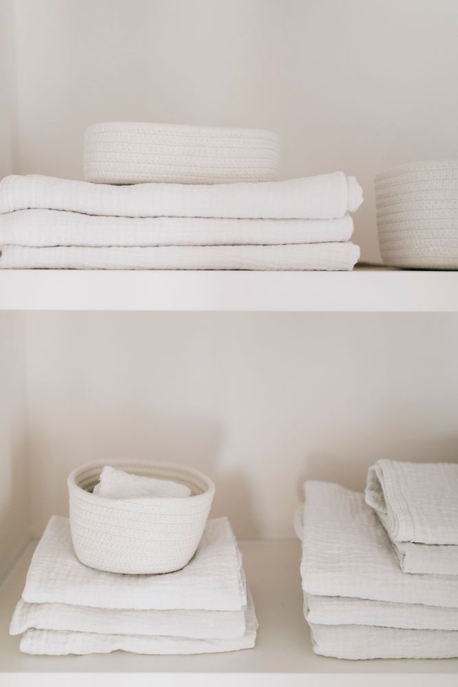 Caskets and boxes - Set of 2 white polyester and cotton baskets BA70165 - ANDREA HOUSE