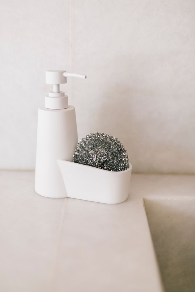 Kitchen utensils - White Polyresin Soap Dispenser with Scrubber CC70058 - ANDREA HOUSE