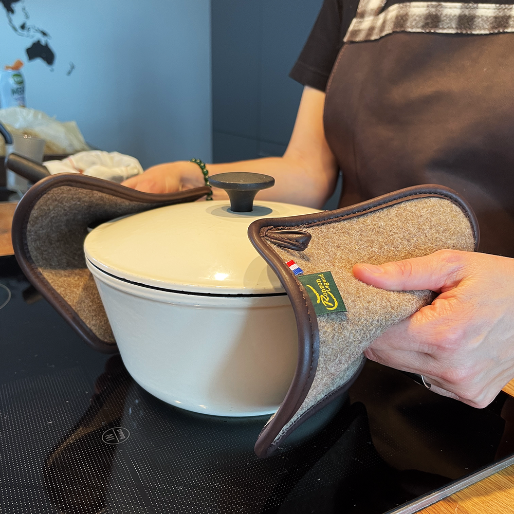 Potholders - Square wool felt potholders - L'ATELIER DES TANNERIES