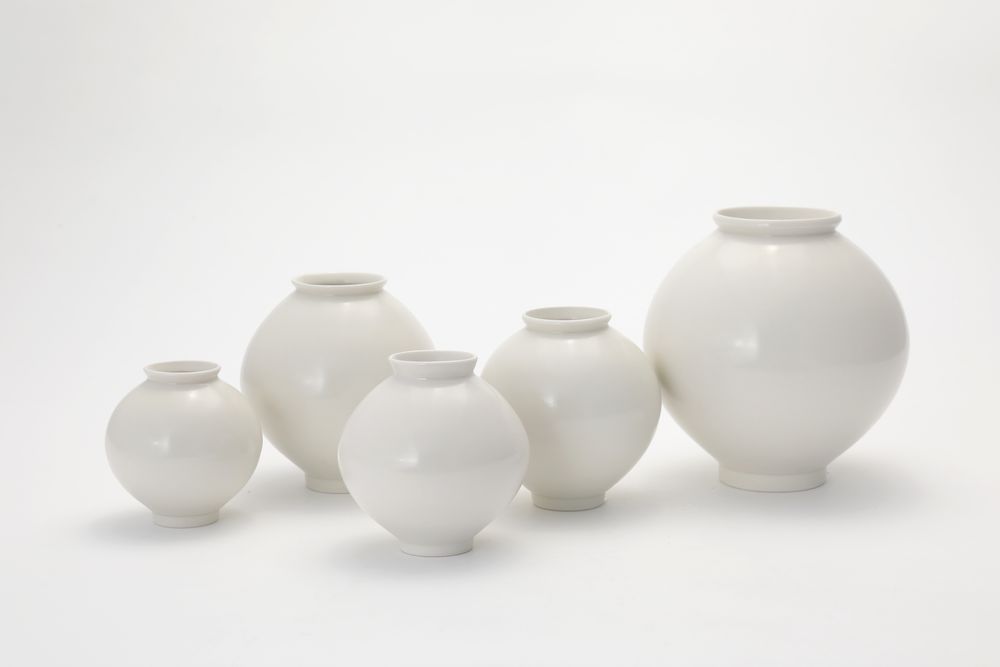 Everyday plates - Korean Ceramic artist : Kim Jong-young - ICHEON CERAMIC