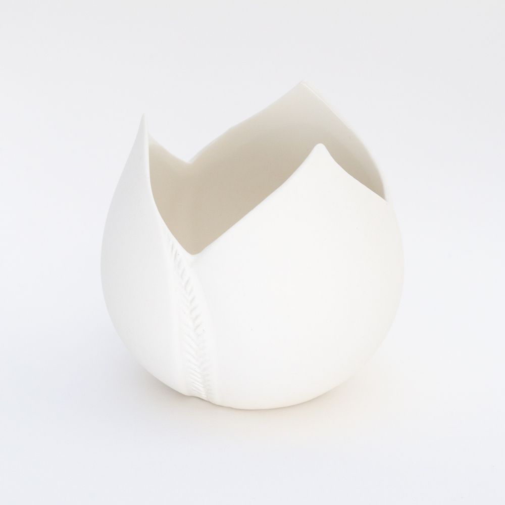 Design objects - TULIP porcelain candle holder H=7cm, D=5.5cm. - YLVAYA DESIGN