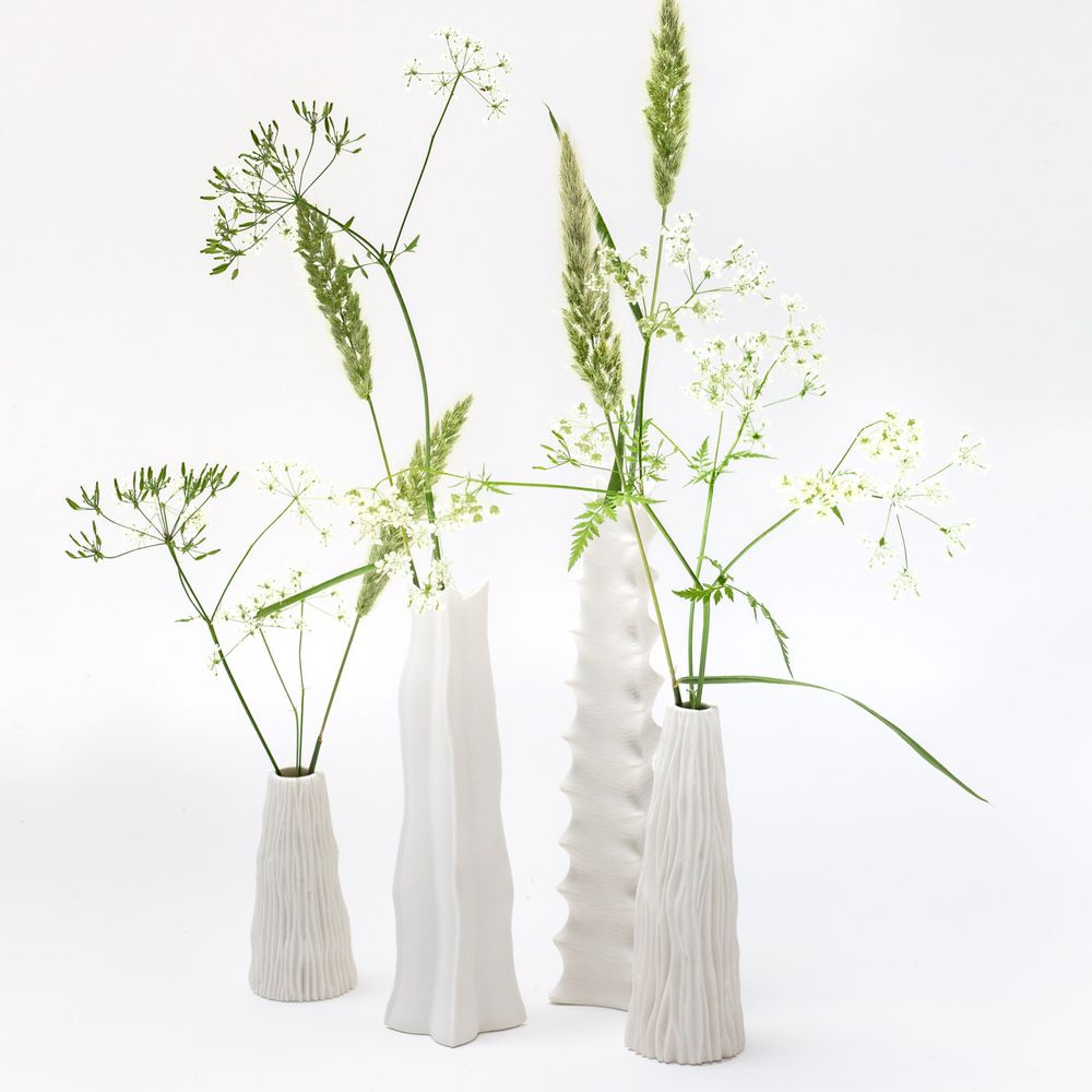 Vases - Vase VAYAM en biscuit de porcelaine H=22cm D=7cm. - YLVAYA DESIGN