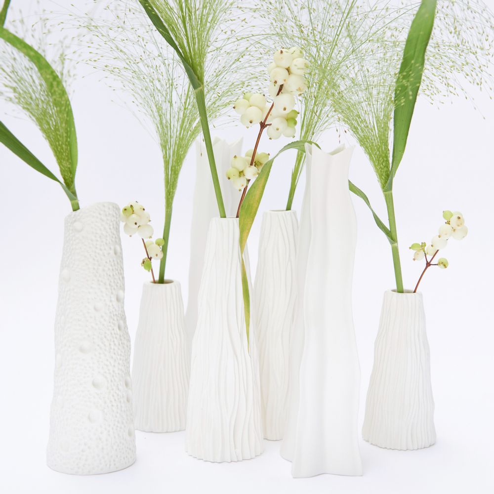 Vases - Vase VAYAM en biscuit de porcelaine H=22cm D=7cm. - YLVAYA DESIGN
