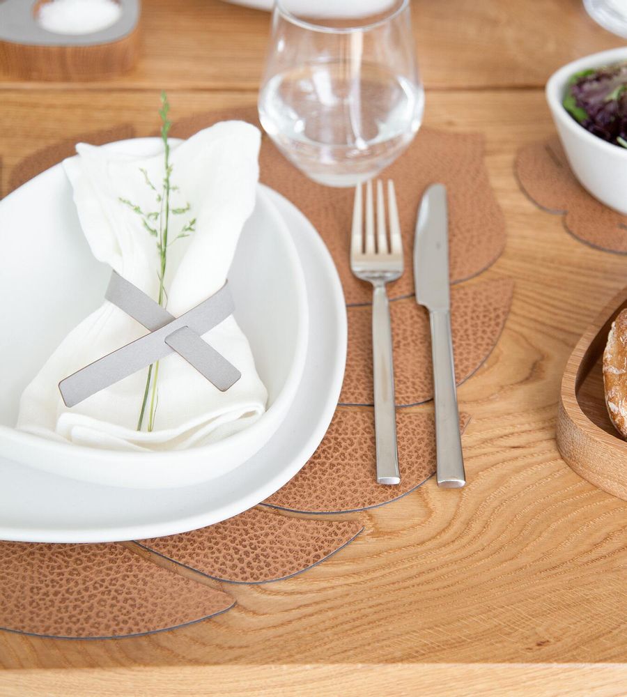 Dessous de plat - TAPIS DE TABLE FEUILLE - LIND DNA