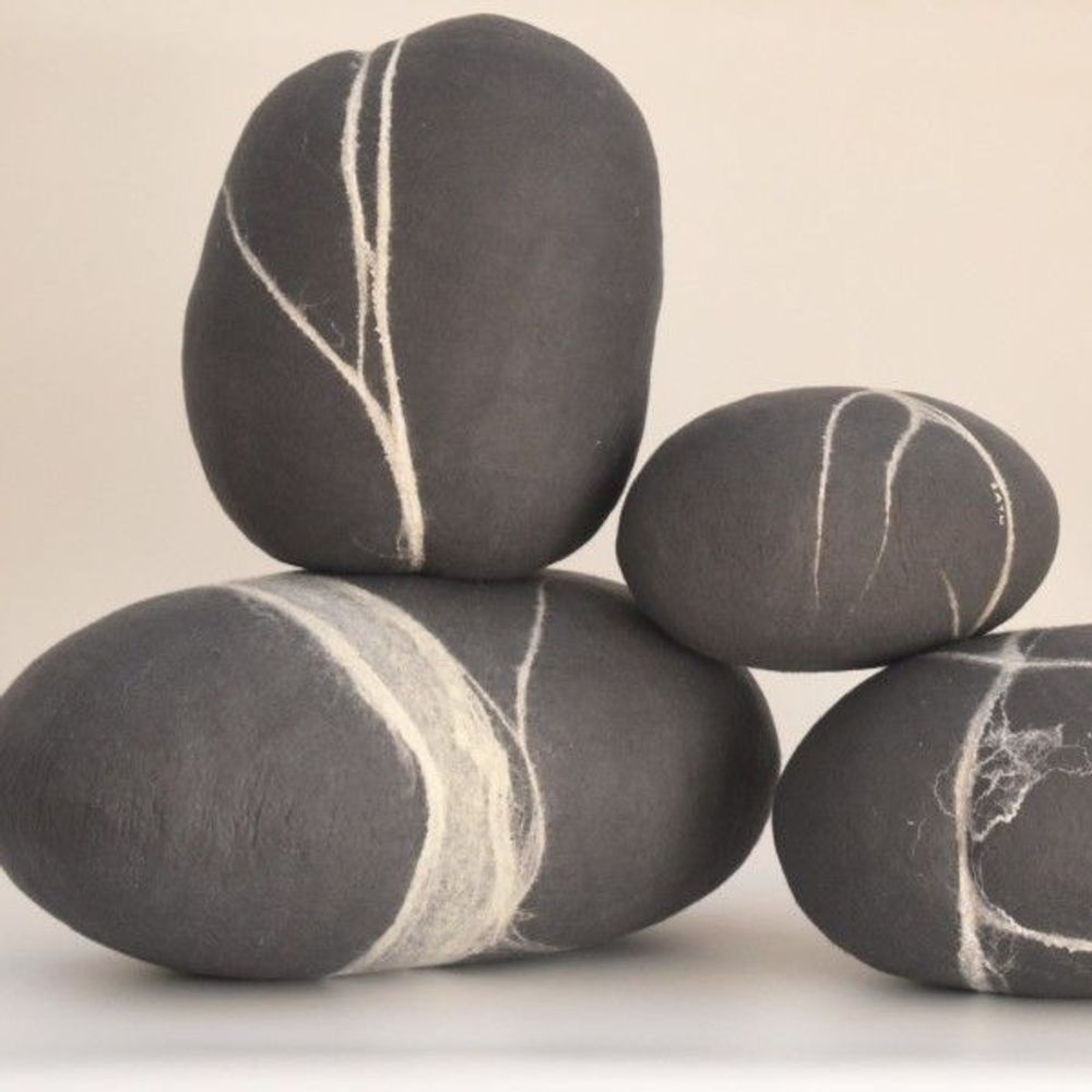 Coussins -  Coussin de sol en laine feutrée, collection Ardoise - L'ATELIER DES CREATEURS