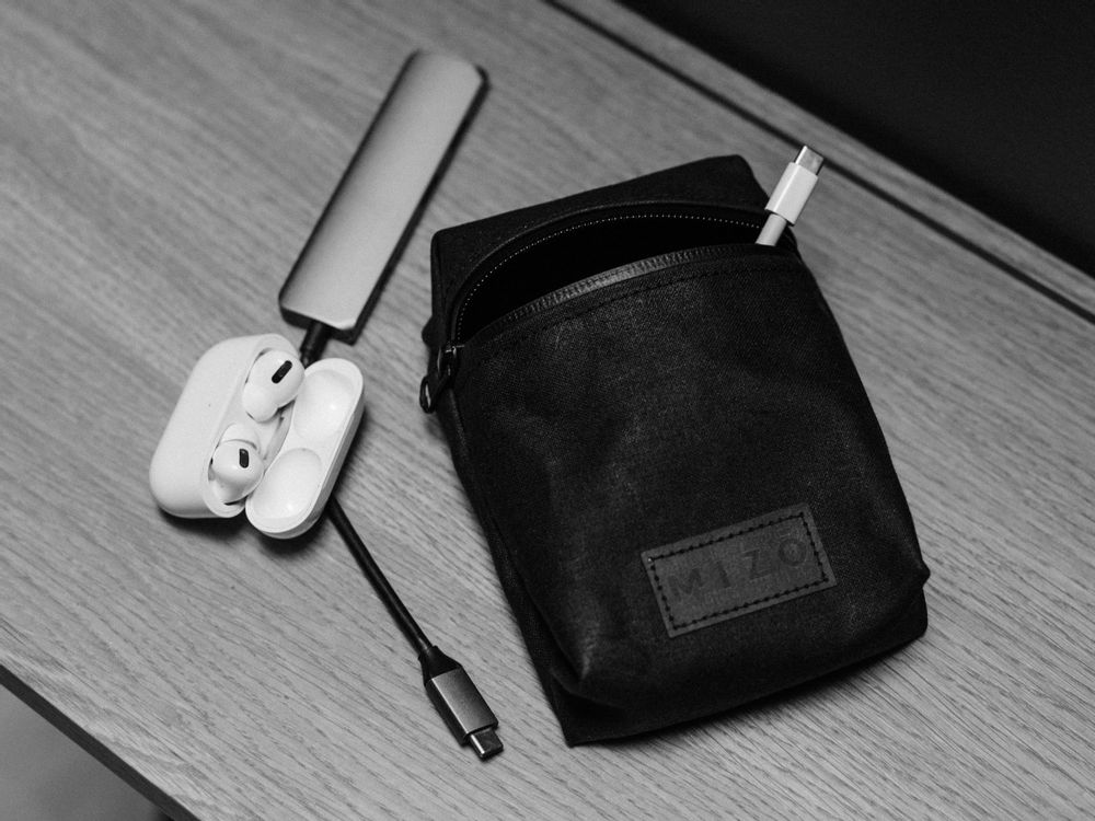 Bags and totes - ŠĪNU pouch - MIZO