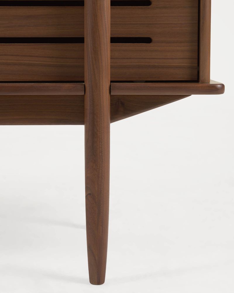 Bibliothèques - Étagère Carolin en bois plaqué de noyer 130 x 169 cm - KAVE HOME
