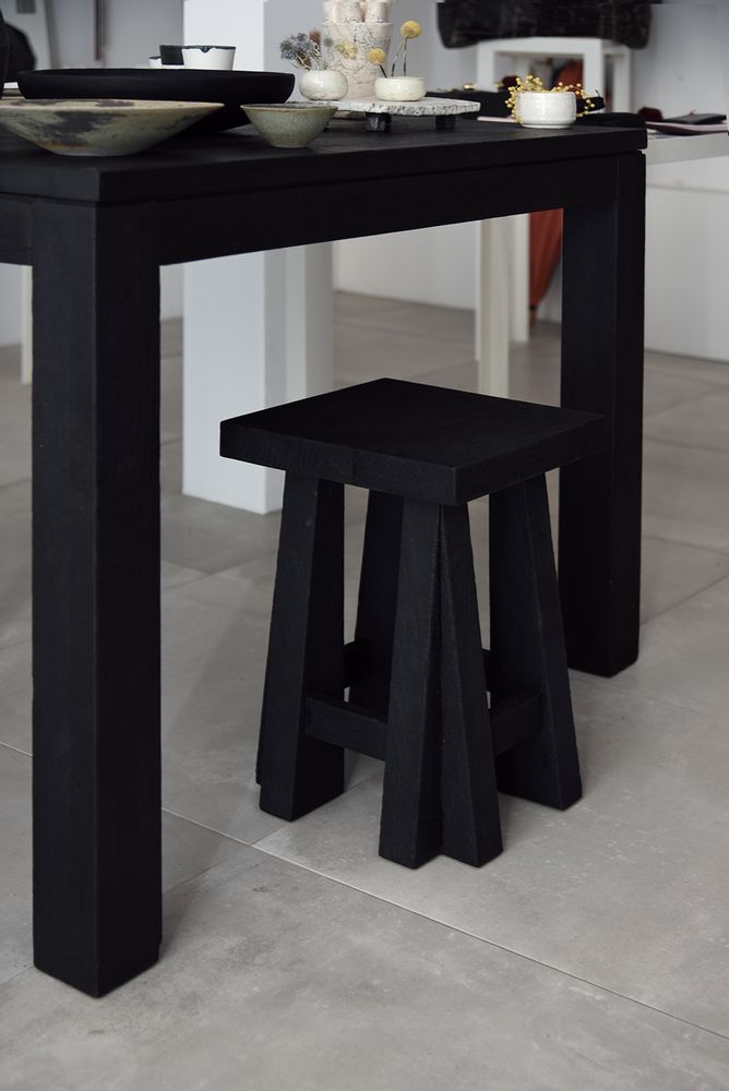 Stools - OAK STOOL - BURNT WOOD SHOU-SUGI-BAN - OUVRAGE  - BOIS BRULE