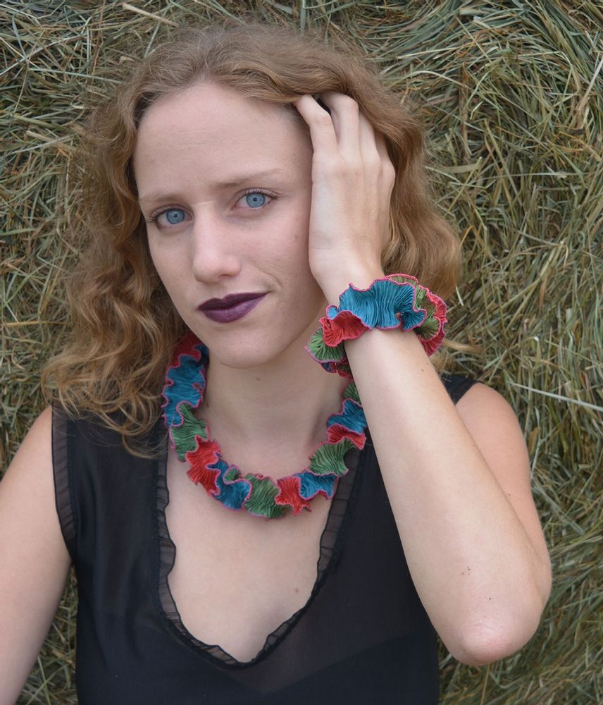 Jewelry - Farandole pleated textile bracelet - LINÉ-GÖLZ