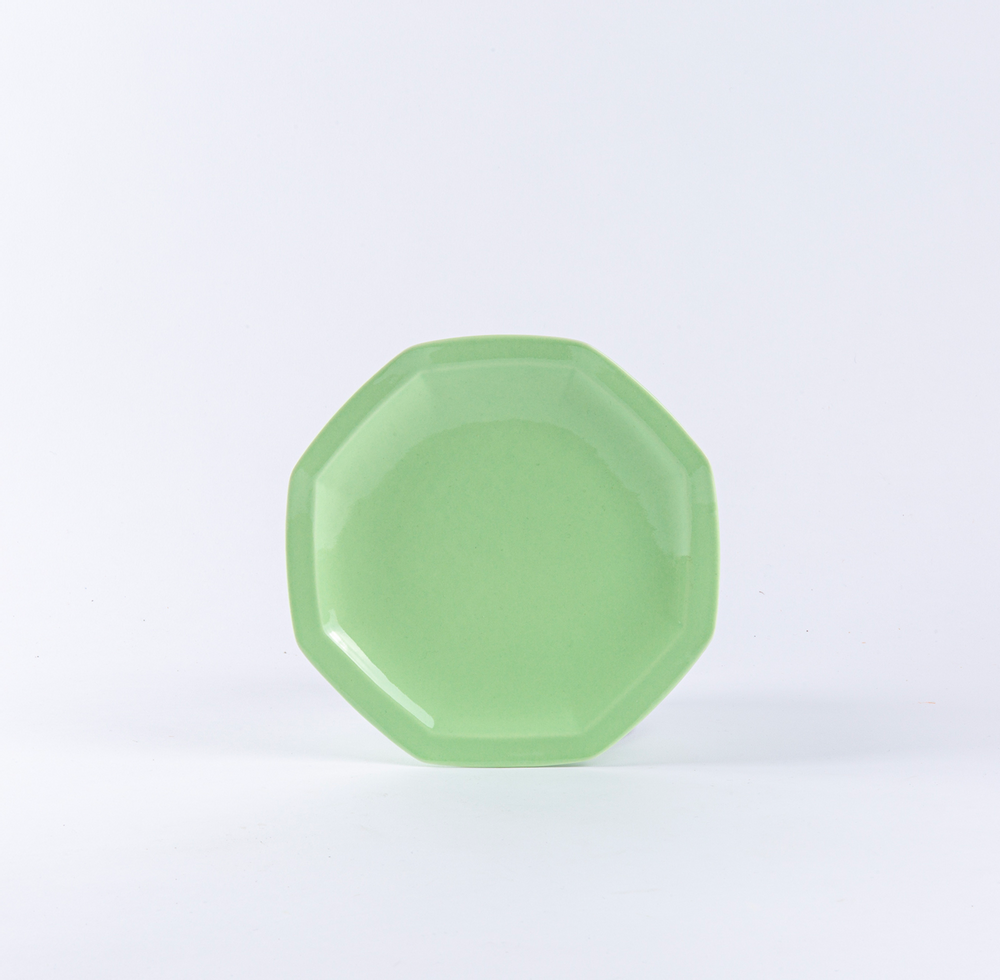 Assiettes au quotidien - L'assiette à dessert en porcelaine verte - OGRE LA FABRIQUE