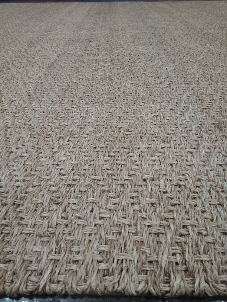 Classic carpets - Diamond Flat Weave Rug - WEAVEMANILA
