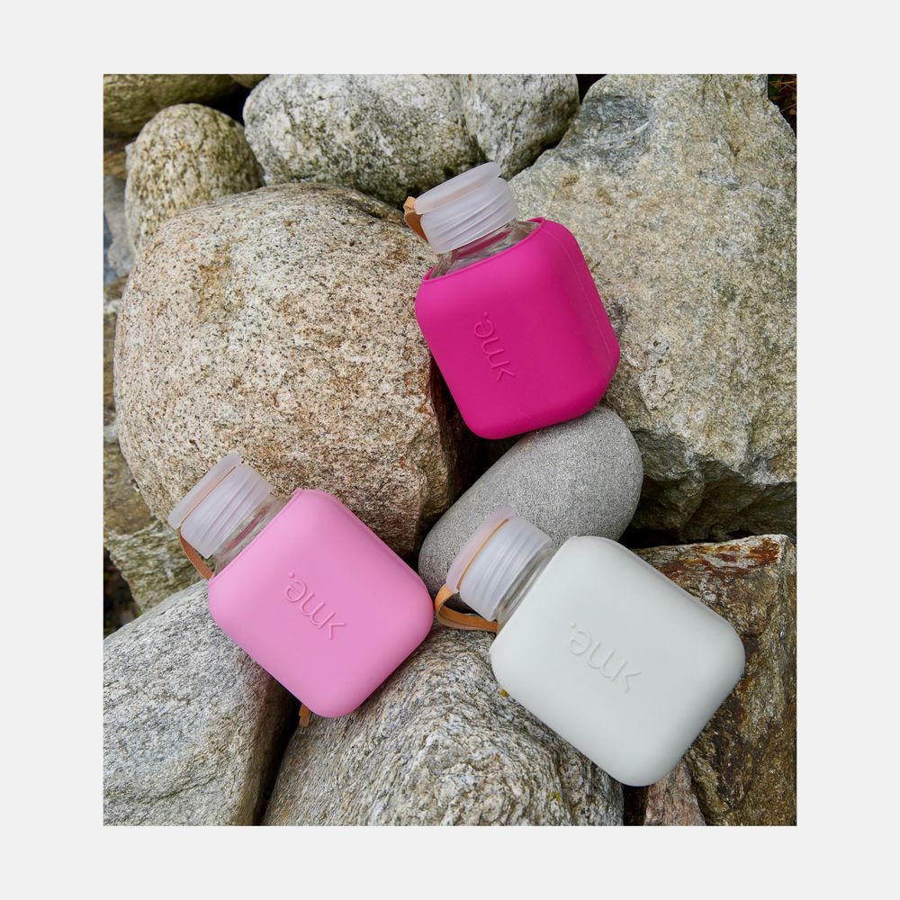 Gifts - HANDMADE GLASS BOTTLE, ENERGIZED, SUSTAINABLE - SQUIREME. Y2 - The Cube - VELVETY SILICONE COVER, ECO-FRIENDLY - SQUIREME.