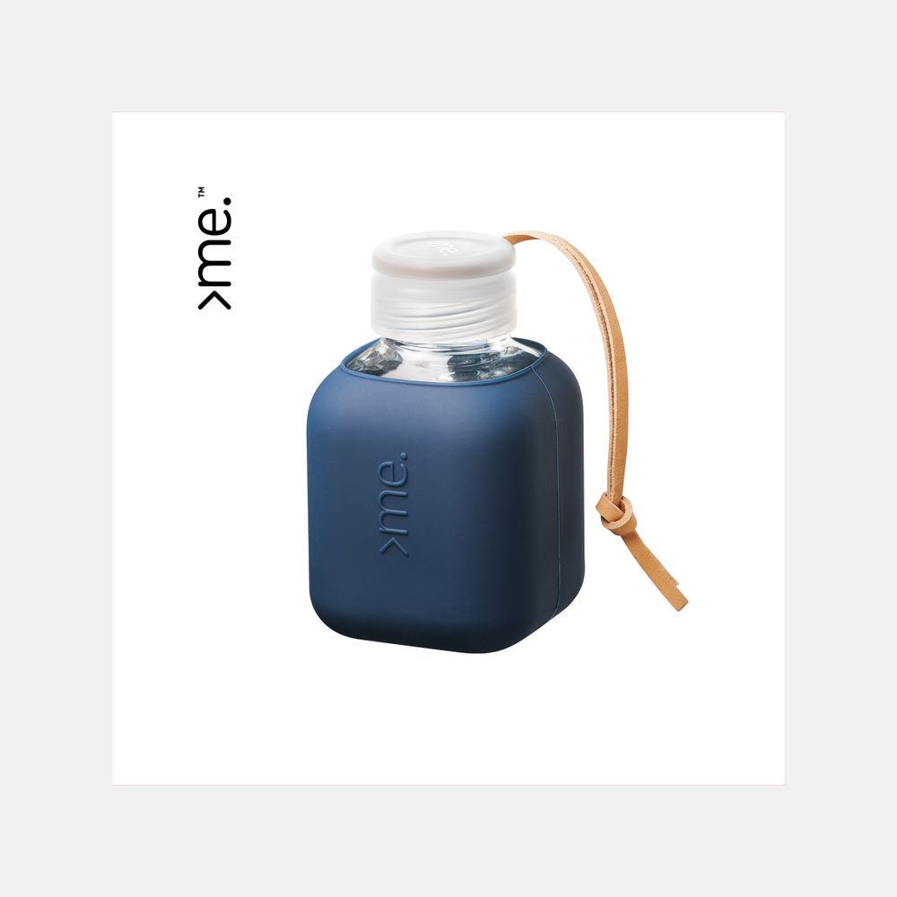 Café et thé - SQUIREME. Y2 - The Cube - BOUTEILLE EN VERRE (370 ml /13 oz), FAITE À LA MAIN, ÉNERGISÉE, SUSTAINABLE, ÉCOLOGIQUE, PORTABLE - SQUIREME.