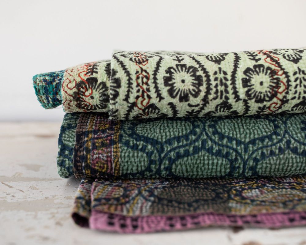 Other caperts - Kantha Sari throws & cushions - VAN VERRE