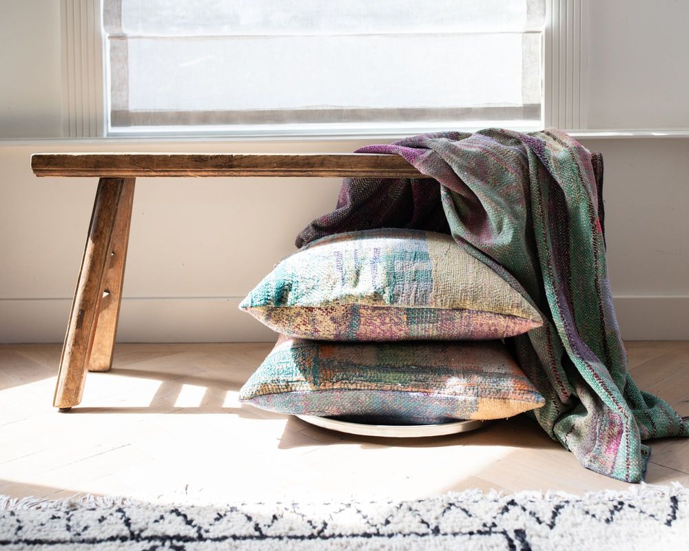 Other caperts - Kantha Sari throws & cushions - VAN VERRE