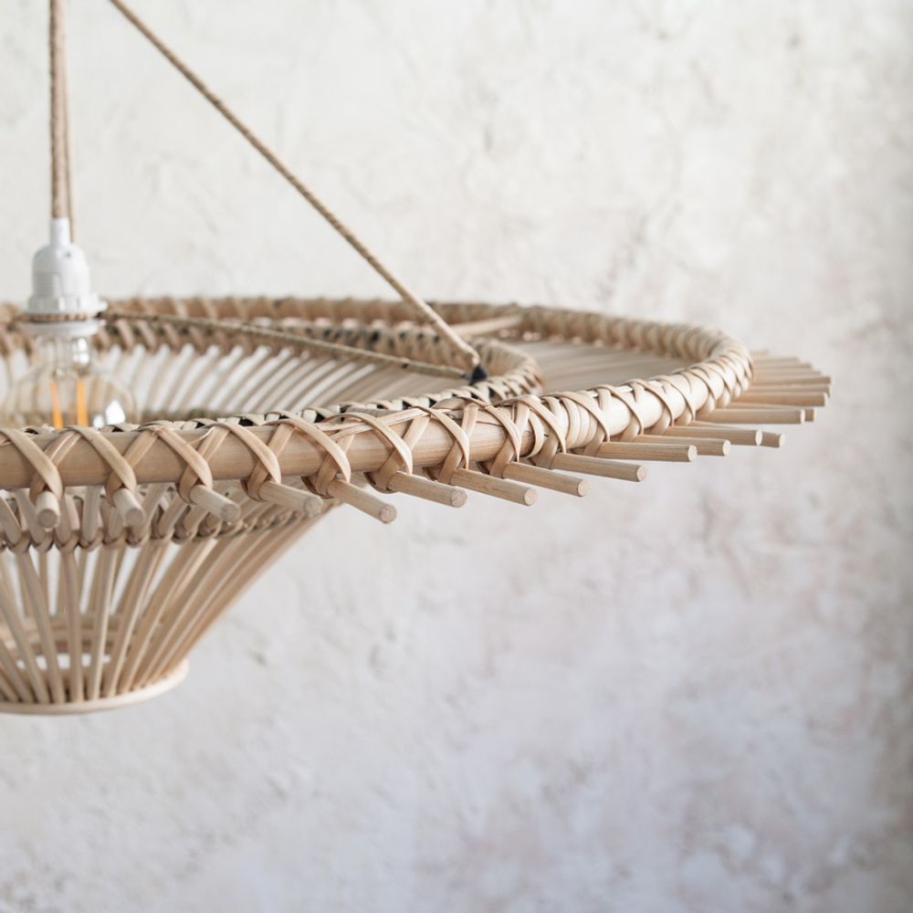 Suspensions - Lampe en rotin Spin Top - MAHE HOMEWARE