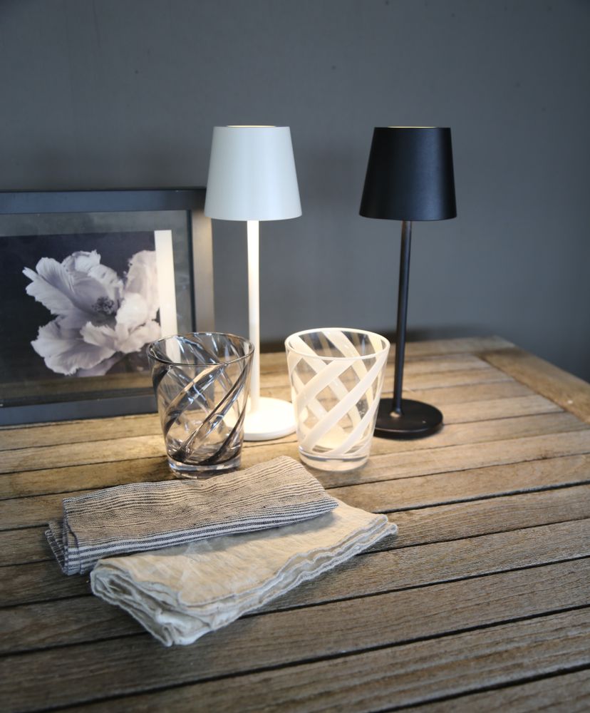 Objets design - Lampe de table LED rechargeable USB - FIORIRA UN GIARDINO SRL