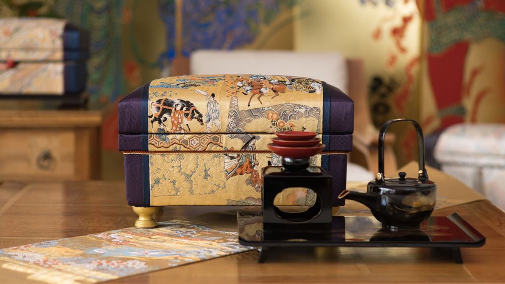 Coffrets et boîtes - Chabako Japonaise, Bench/Storage Box, "Nishijin Aoi-Matsuri" - INTERIOR CHABAKO