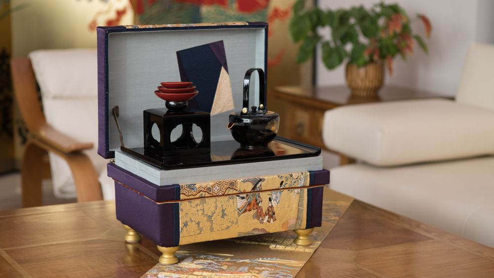Coffrets et boîtes - Chabako Japonaise, Bench/Storage Box, "Nishijin Aoi-Matsuri" - INTERIOR CHABAKO