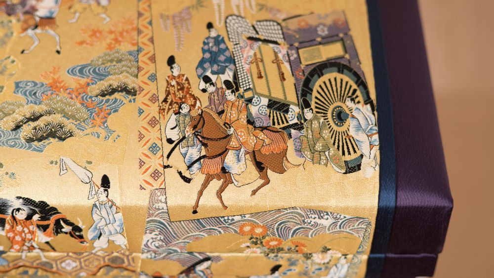 Coffrets et boîtes - Chabako Japonaise, Bench/Storage Box, "Nishijin Aoi-Matsuri" - INTERIOR CHABAKO