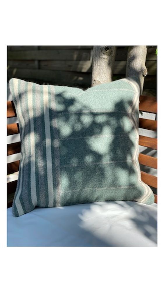 Fabric cushions - Santiago Verde cushion - ARTYCRAFT