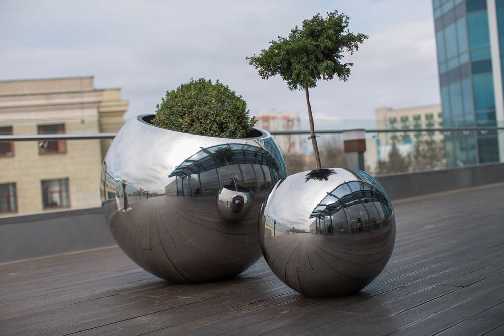 Decorative objects - "Canted cachepot" (Metalstyle) - METALSTYLE