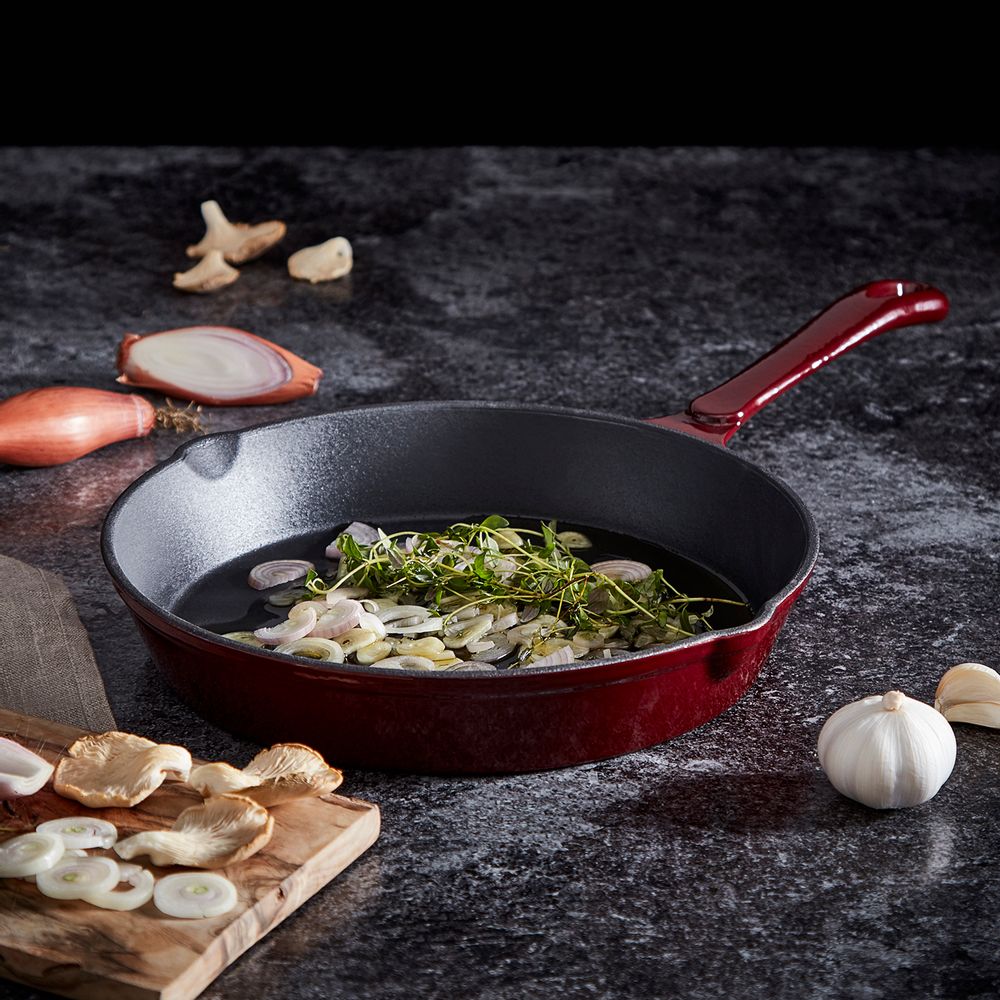 Frying pans - Barbary & Oak Foundry 26cm Round Cast Iron Fry Pan - RKW LTD - BARBARY & OAK