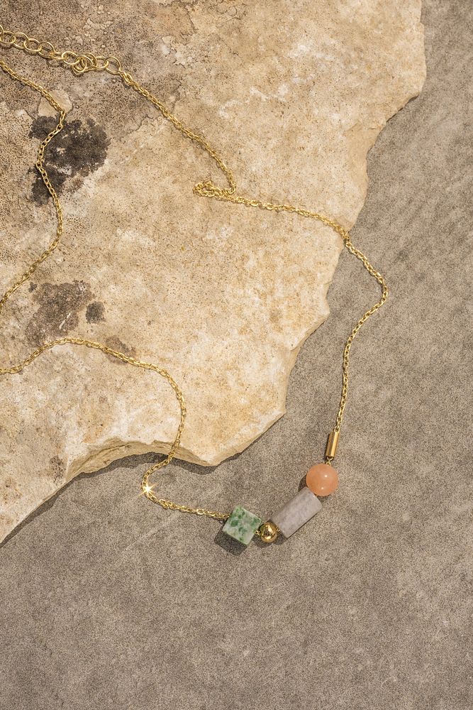 Jewelry - Geo Beads Necklace - ESSYELLO