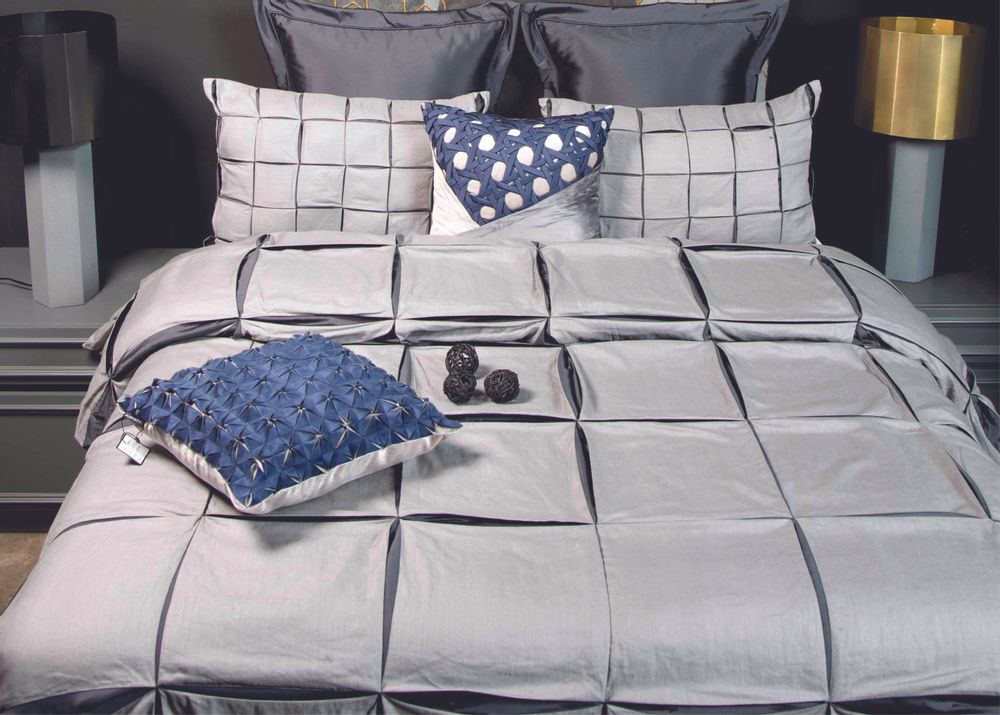 Bed linens - Casamia Bed Decor  - KANCHI BY SHOBHNA & KUNAL MEHTA